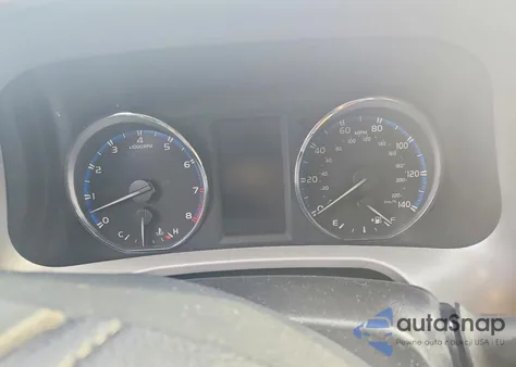 2016 Toyota Rav4 Limited z USA, uszkodzony, nr VIN 2T3DFREV9GW499640